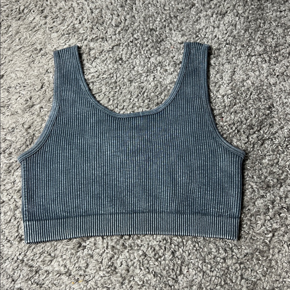 Bella Movement Red & Gray Ribbed Seamless Crop Tops Size Small - Picture 5 of 9